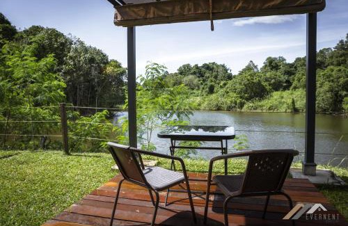 Miri Other | Evernent Lakeside Hideout