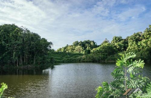 Miri Other | Evernent Lakeside Hideout