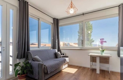 Palermo Apartment | Every comfort, sports corner and bbq-Maestral