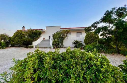 Myrina House | EvgatisBeach Loyskoy 1