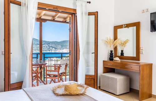 Skopelos House | Evlalia Studios & Villas
