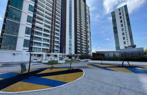 Bangi Sentral Apartment | Evo Suites Bangi homestay free parking & wifi