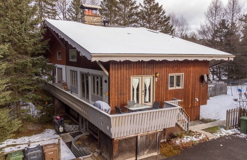 Val David Ski Chalet | Evora, in the heart of Val-David, Netflix