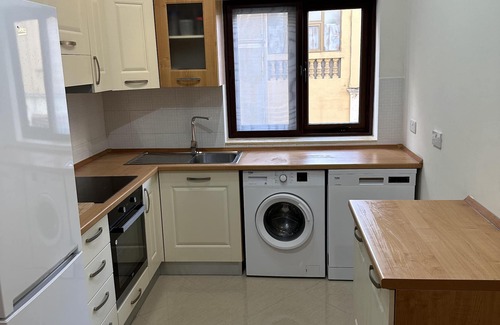 Gzira Apartment | Ewa Apt - 3-bed Near Sliema - St Julians Seafront