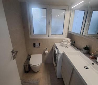 Exarhia Apartment | Exarchia Penthouse Cozy & Central