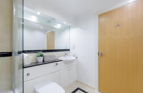 Royal Docks Apartment | Excel London City Airport Seagull Lane Royal Victoria 2 Bedrooms Apartments