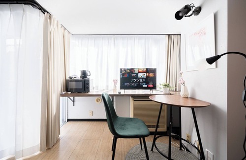 Gohongi Apartment | Excellent access to Shibuya area! Residence with cherry blossom motif [307].