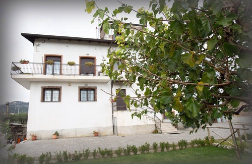 Eboli House | excellent for visiting the Amalfi coast, the Archaeological site of Paestum