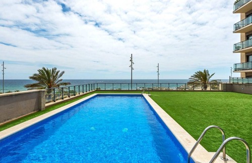 Badalona Apartment | EXCELLENT LOCATION 3 ROOMS EST. MIN. 31 NIGHTS