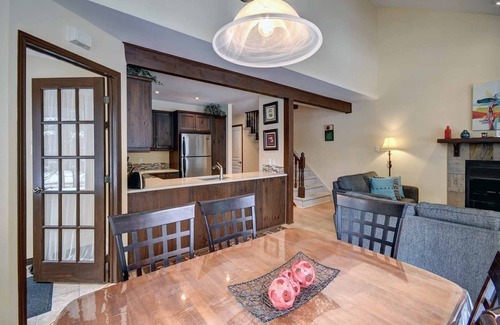 Mont-Tremblant House | Excellent Townhome On Golf Course w/3 Bdrm 2 Bath