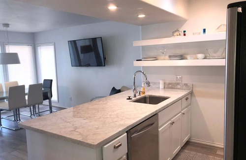 South Padre Island Condo | Excellent view to Pool and BBQ pit, Condo 2B/2B, Beach Access free wifi