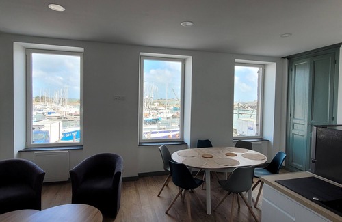 Saint-Vaast-la-Hougue Apartment | Exceptional sea view