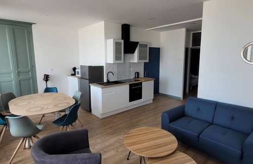Saint-Vaast-la-Hougue Apartment | Exceptional sea view