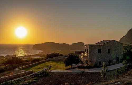 Falassarna Villa | Exceptional 2BD villa Bespoke, heated pool, jacuzzi, sauna, sea & sunset view