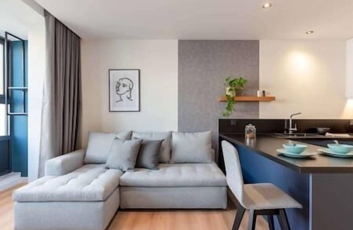 Neos Kosmos Apartment | Exceptional Living Loft 401
