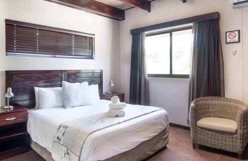 Windhoek Apartment | Exciting Family Retreat! Swimming Pools, Near Windhoek Country Club Bowls!