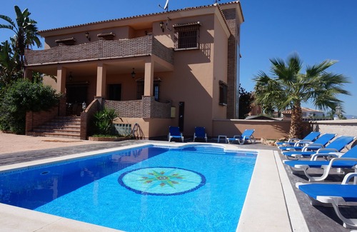 Alhaurin el Grande Villa | Exclusive villa with private pool, outdoor barbecue and game room 13 p.