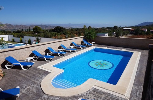 Alhaurin el Grande Villa | Exclusive villa with private pool, outdoor barbecue and game room 13 p.