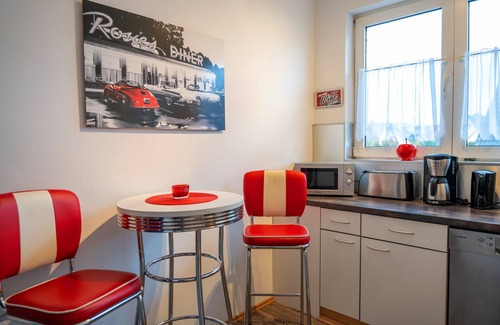 Niestetal Apartment | Exclusive big city apartment/near downtown Kassel + DOCUMENTA/Hercules view