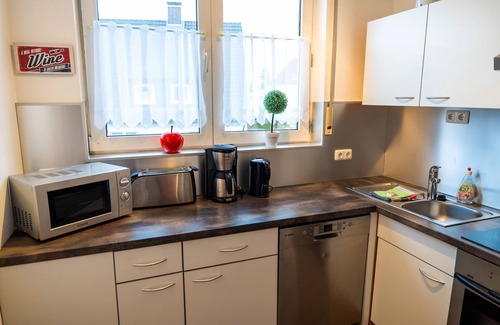 Niestetal Apartment | Exclusive big city apartment/near downtown Kassel + DOCUMENTA/Hercules view