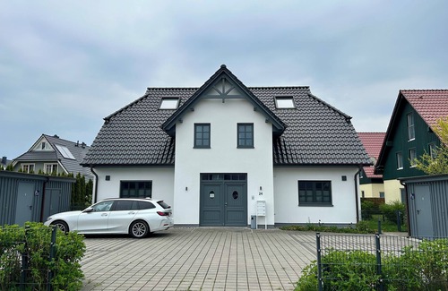 Zingst Apartment | Exclusive, very high-quality and modern vacation apartment with heated cabin