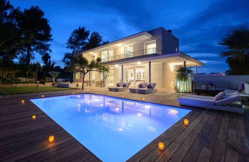 San Antonio Bay Villa | Exclusive 5 Bedroom Villa Close to the Beach, Ibiza Villa 1060