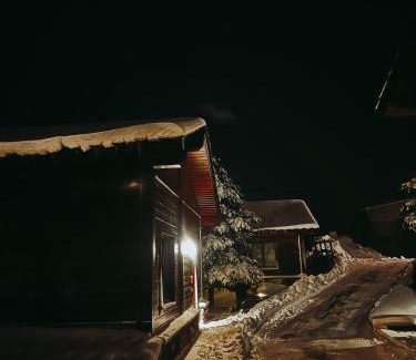 Soldeu House | Exclusiva Cabaña en Incles - Vistas al Valle & Pistas de Ski Grandvalira - Free Parking