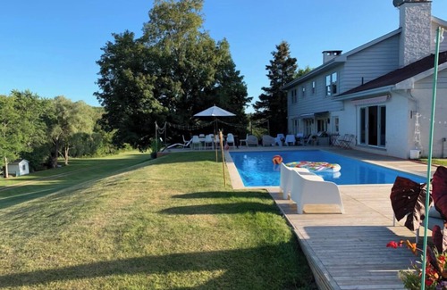 Caledon House | Exclusive 100-Acre Modern Estate Designed Home