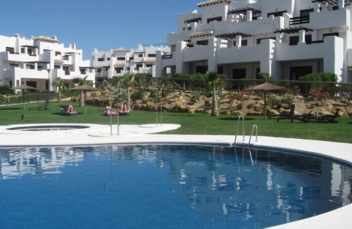 Vera Apartment | Exclusive 2 bedroom apartment set in beautiful gardens a few minutes from sea