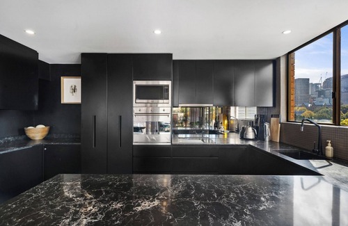 Woolloomooloo Apartment | Exclusive 2BR Living with Pool, Sauna & Spa Access