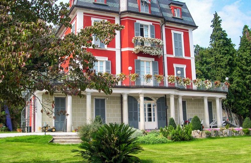 Verbania Apartment | Exclusive 3 bedroom apartment in a neat villa with private lake access