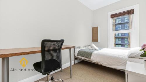 Grove Apartment | Exclusive 3 Bedroom Flat in Kingston Town!