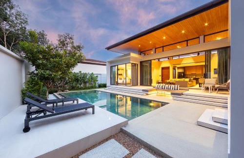 Si Sunthon Villa | Exclusive 3BR Magnum Villa With Private Pool by TropicLook
