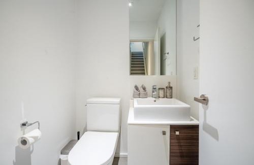 Little Italy House | Exclusive 4 Bedroom Townhouse