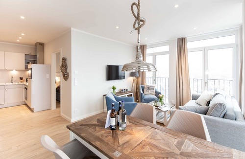 Travemuende Apartment | Exclusive apartment, direct Trave view, 2 bedrooms (21) - Dockside Travemünde