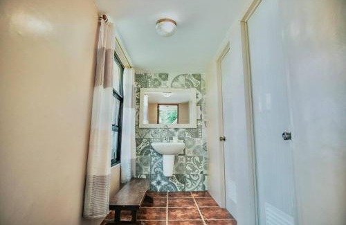 Catmon House | Exclusive Beachfront House w/Pool & Saltwater Tub