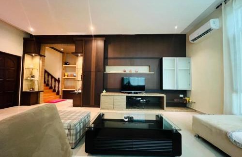 Miri House | Exclusive Bungalow Private & Peaceful in Miri Ocean Park 5BR