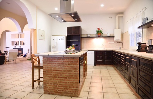Lora Del Rio Ski Chalet | Exclusive CHALET near SEVILLA Andalusia with pool for 14 people
