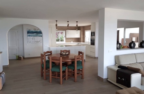 Alcudia Ski Chalet | Exclusive house. Amazing views ,close to beach & golf, Priv pool, Chillout, bbq