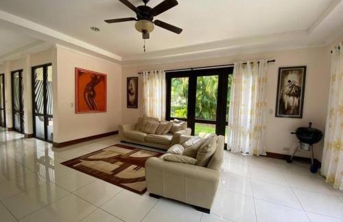 Tambor House | Exclusive house in Tambor golf club and private pool