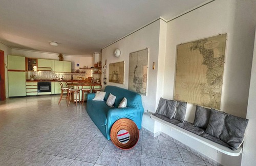 Bosa Apartment | Exclusive house on the River in the center of Bosa - Private Garden and Parking