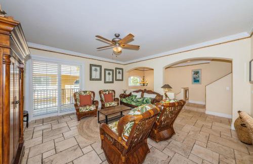 Indian Rocks Beach House | Exclusive Isla Bonita