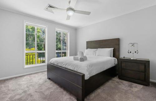Tumbi Umbi Apartment | Exclusive Luxury Oasis Tumbi Umbi NSW