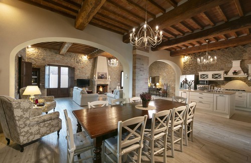 Siena House | Exclusive luxury property with private pool in Siena countryside Borgo la Chiusa