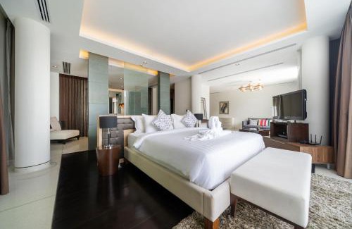 Koh Kaew Villa | Exclusive Oceanfront Living, 5BR Pool Villa Elegance