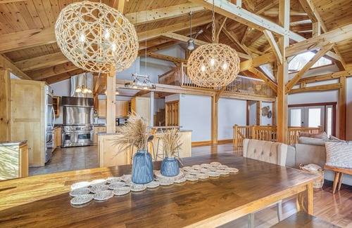 Garson Villa | Exclusive Private Waterfront Escape for Big Groups on 4 Acres