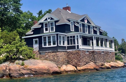 Frontenac House | Exclusive & Private Island Getaway on the St. Lawrence River in the 1000 Islands