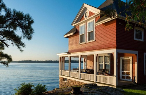 Frontenac House | Exclusive & Private Island Getaway on the St. Lawrence River in the 1000 Islands