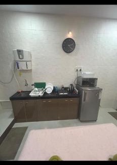 Khar Apartment | Exclusive Studio on Linking Road
