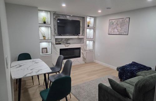 West Edmonton Apartment | Exclusive Suite in Edmonton